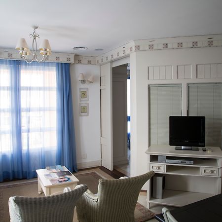 Il Campanario Villaggio Resort - Oficial Florianopolis Exterior photo A living room in a typical apartment