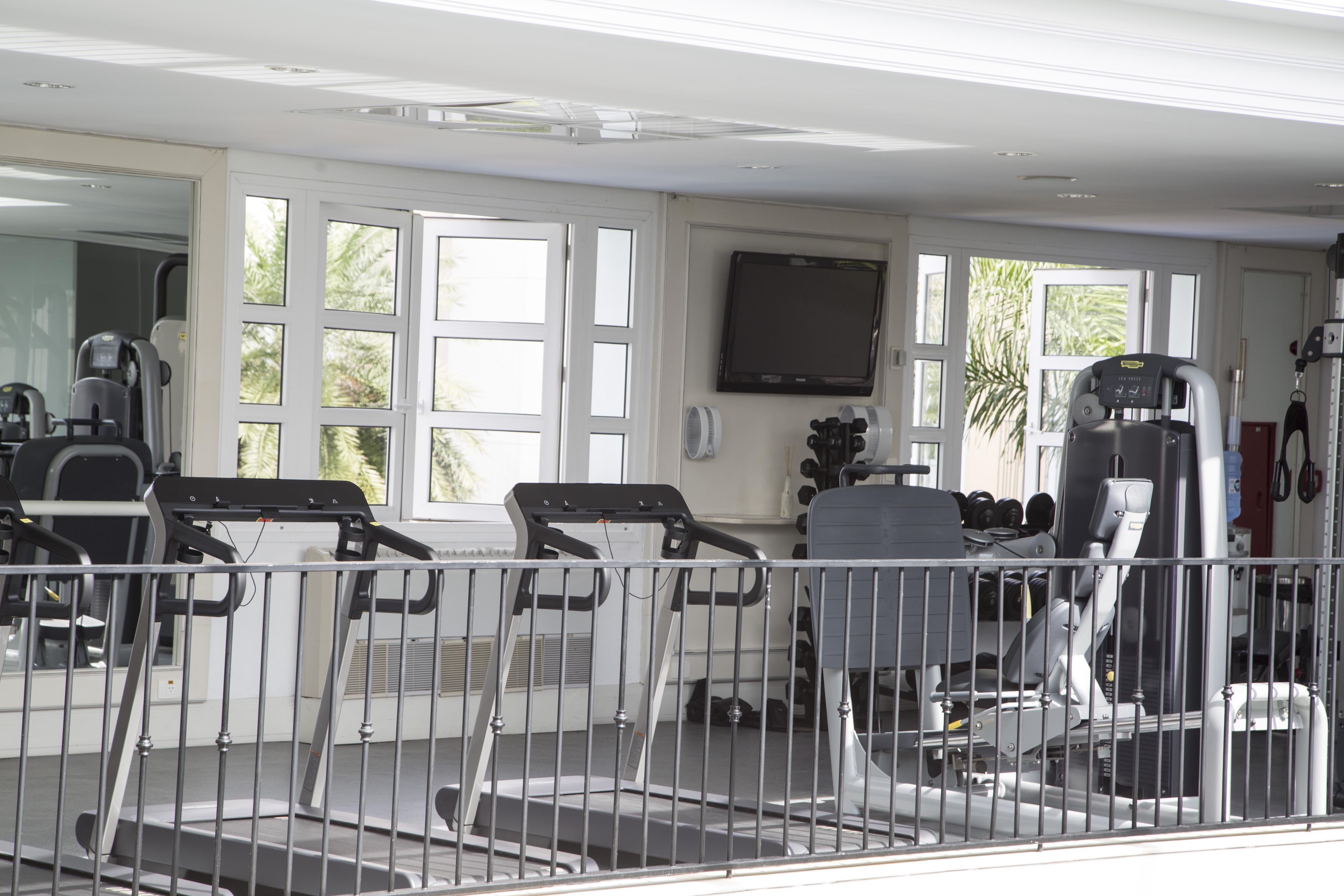 Il Campanario Villaggio Resort - Oficial Florianopolis Exterior photo The gym at the University of Roehampton