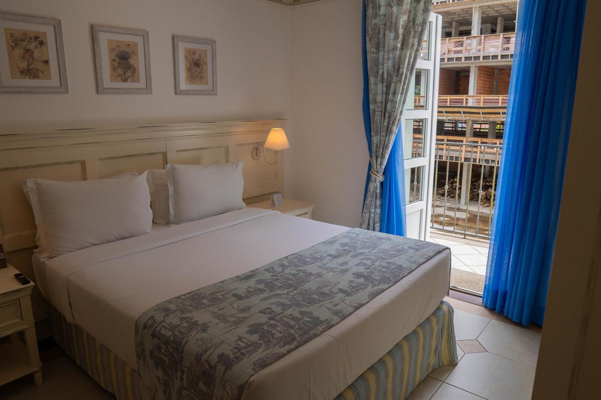 Il Campanario Villaggio Resort - Oficial Florianopolis Exterior photo A bedroom at the hotel