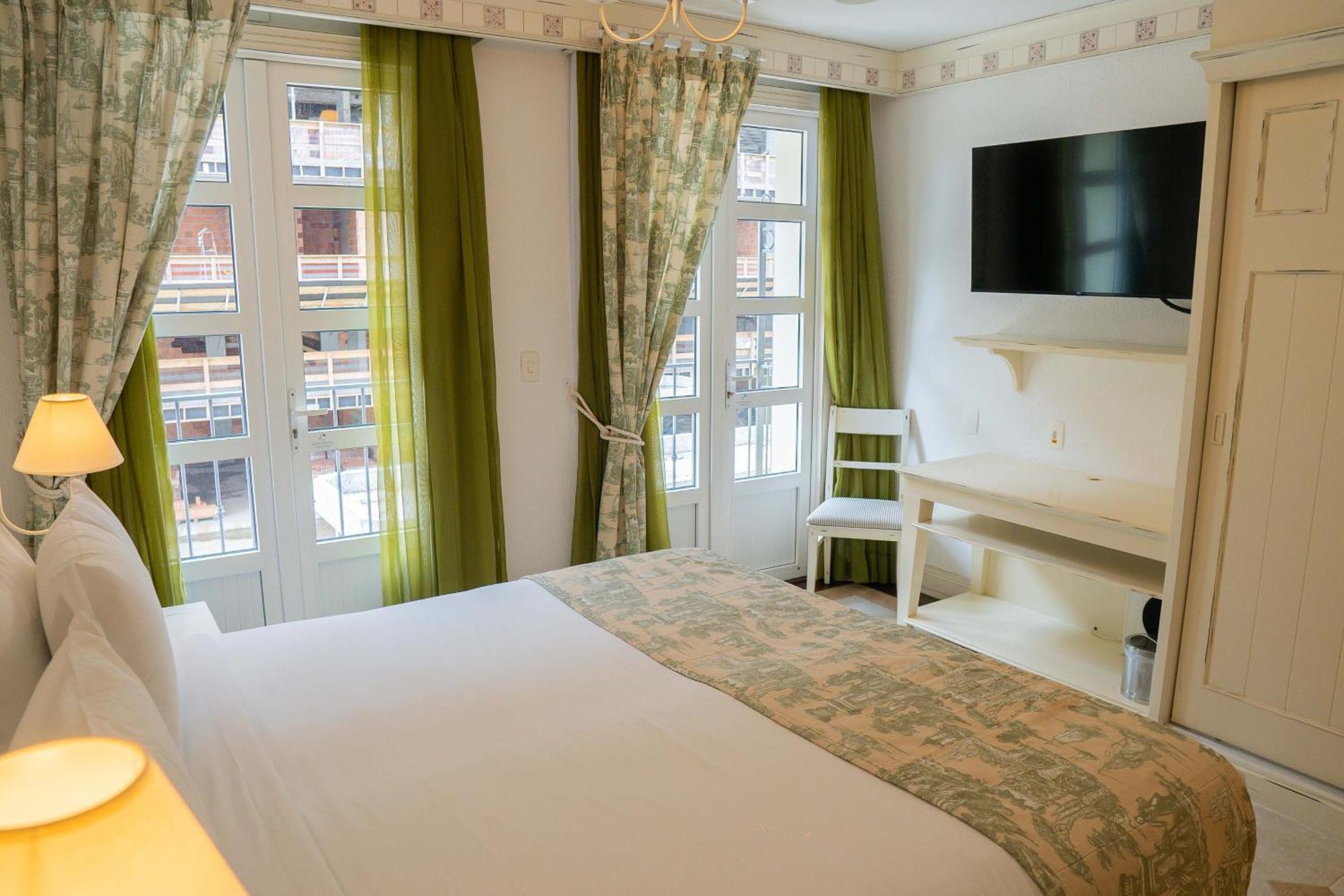 Il Campanario Villaggio Resort - Oficial Florianopolis Exterior photo A room at the hotel